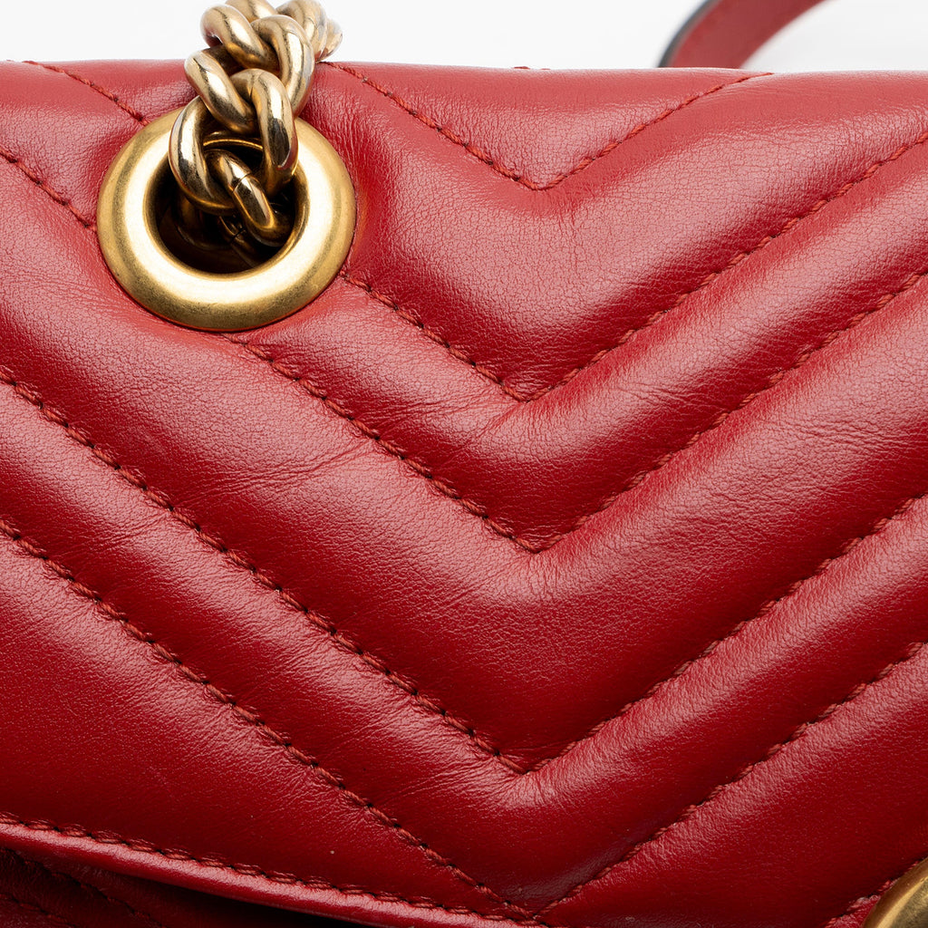 Gucci Matelasse Leather GG Marmont Medium Flap Bag