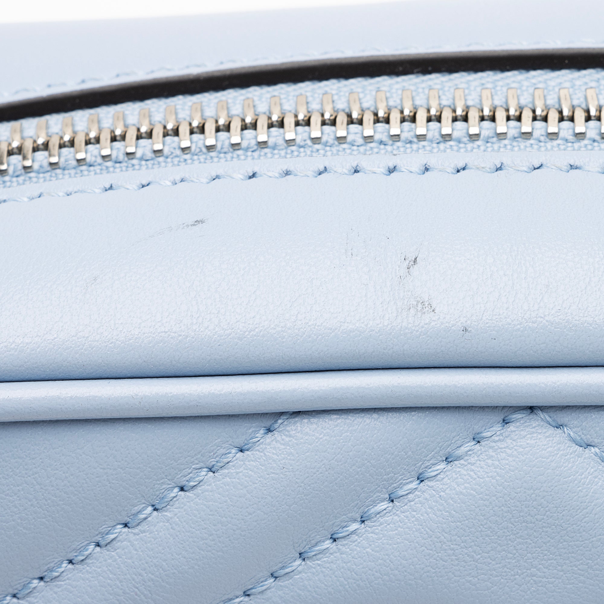 Gucci Matelasse Leather GG Marmont Mini Bag (SHF-23607)