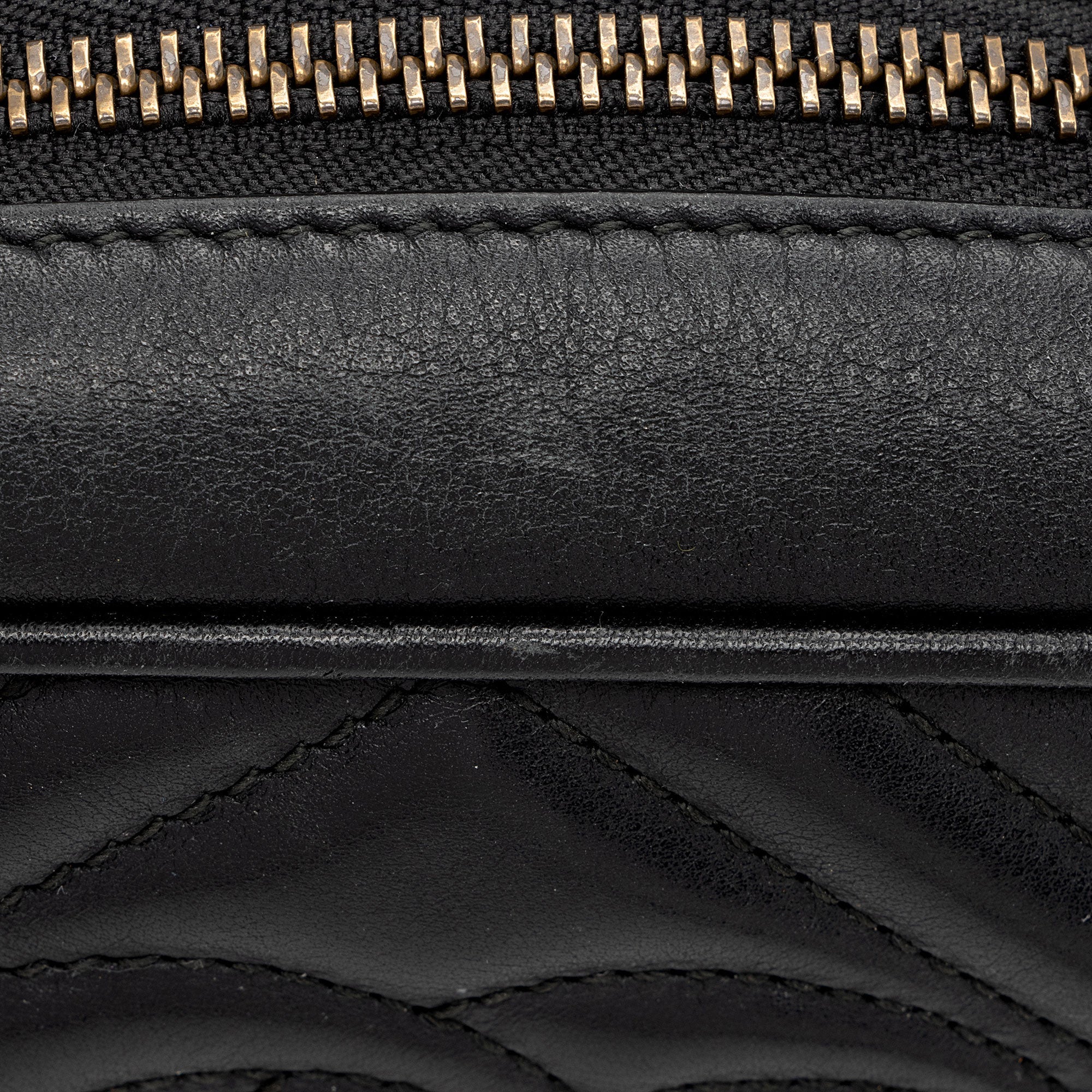 Gucci Matelasse Leather GG Marmont Mini Bag (SHF-MVP7lQ)