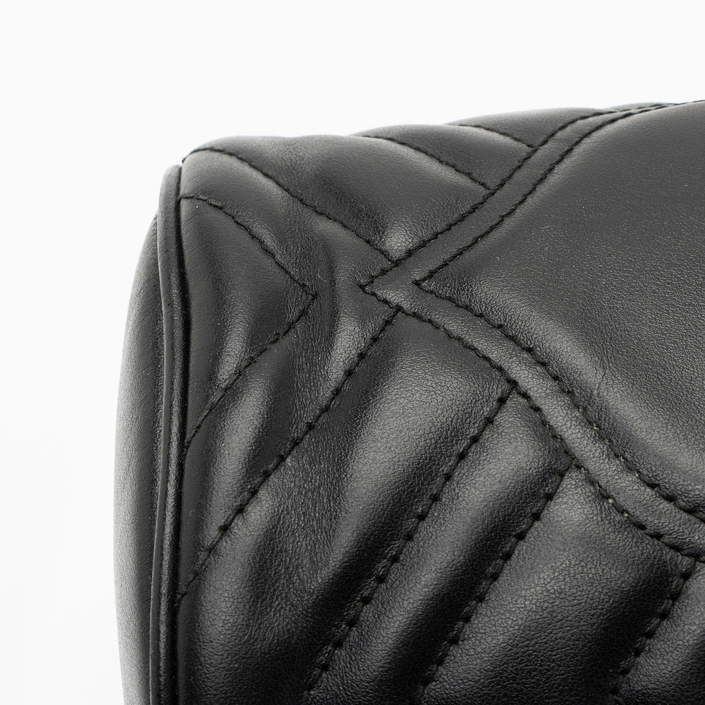 Gucci Matelasse Leather GG Marmont Mini Bucket Bag (SHF-Umtahx)