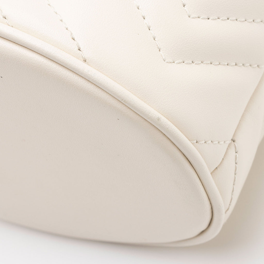 Gucci Matelasse Leather GG Marmont Mini Bucket Bag (SHF-mKaygk)