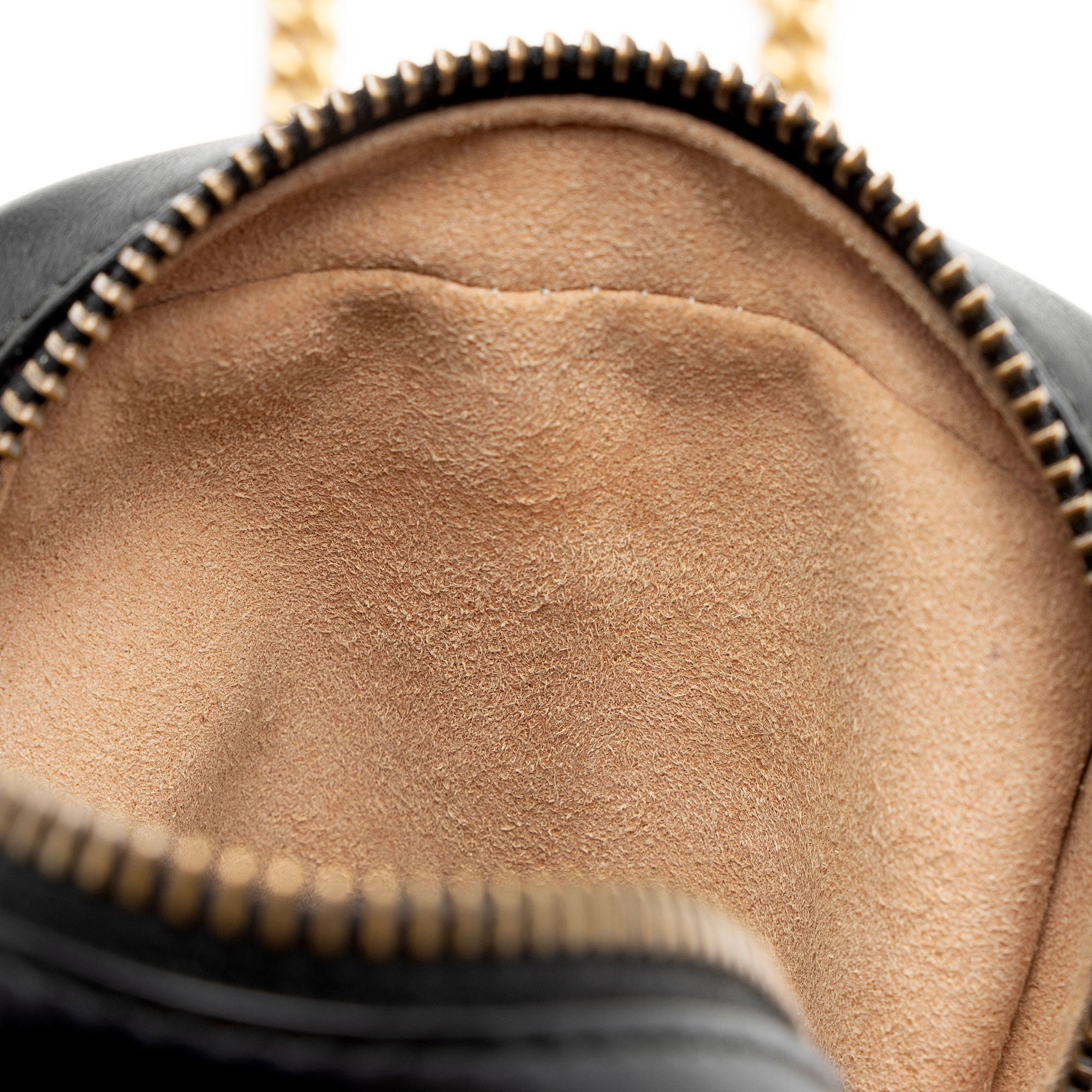 Gucci Matelasse Leather GG Marmont Mini Crossbody