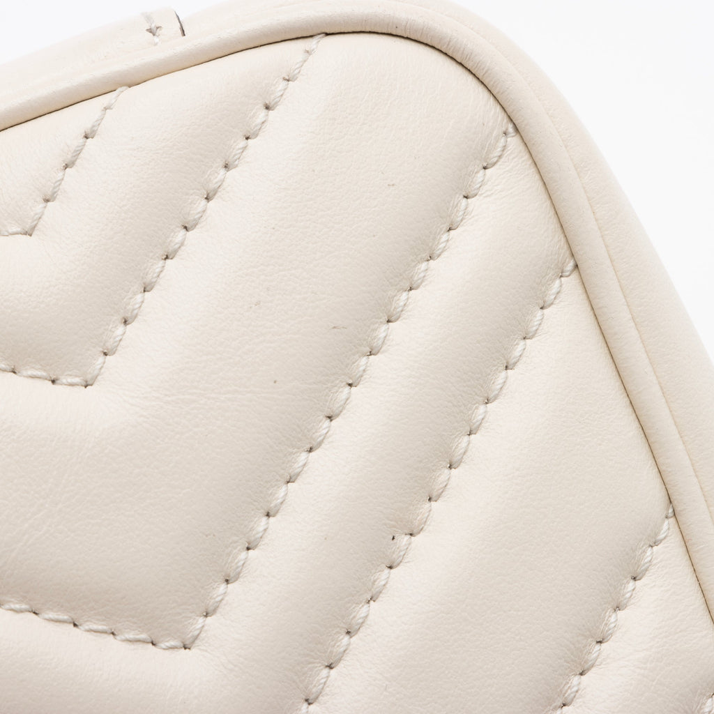 Gucci Matelasse Leather GG Marmont Mini Shoulder Bag (SHF-nrvxzd)