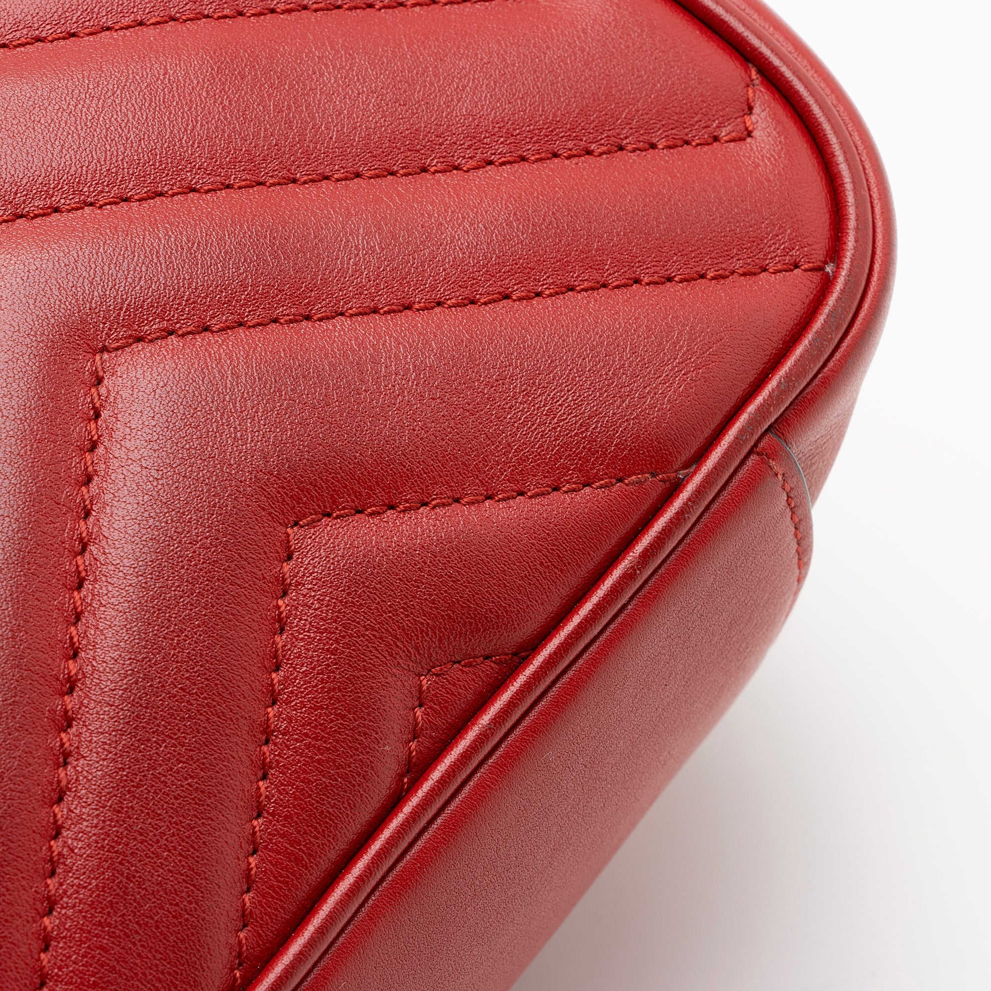 Gucci Matelasse Leather GG Marmont Small Bag (SHF-22851)