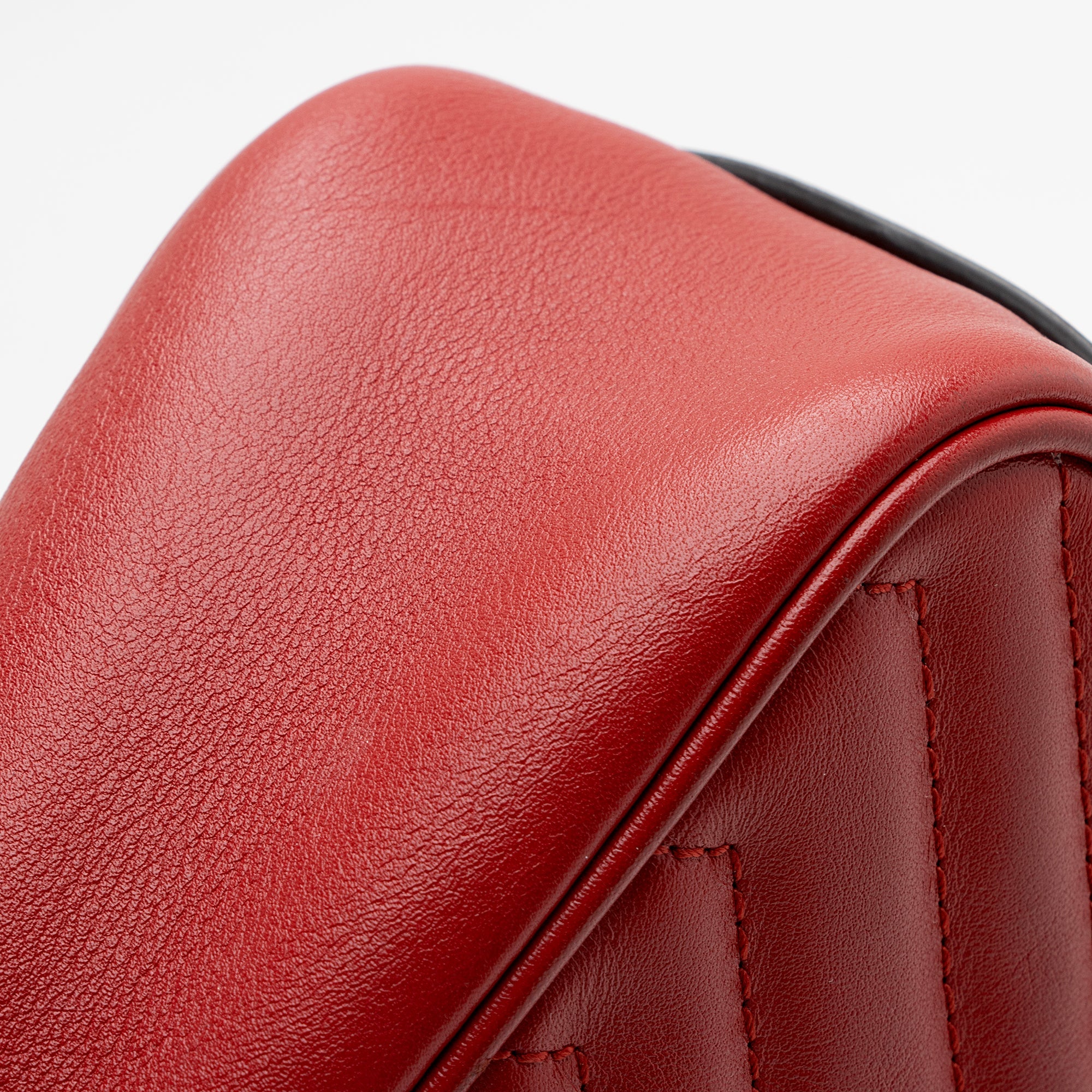 Gucci Matelasse Leather GG Marmont Small Bag (SHF-22851)