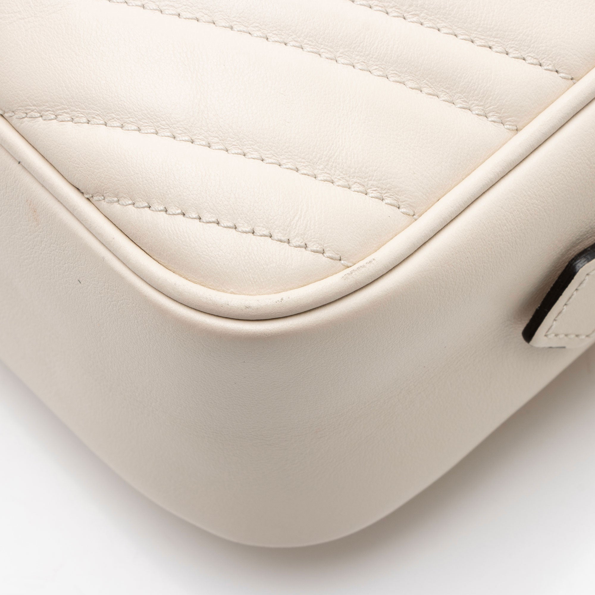 Gucci Matelasse Leather GG Marmont Small Camera Bag