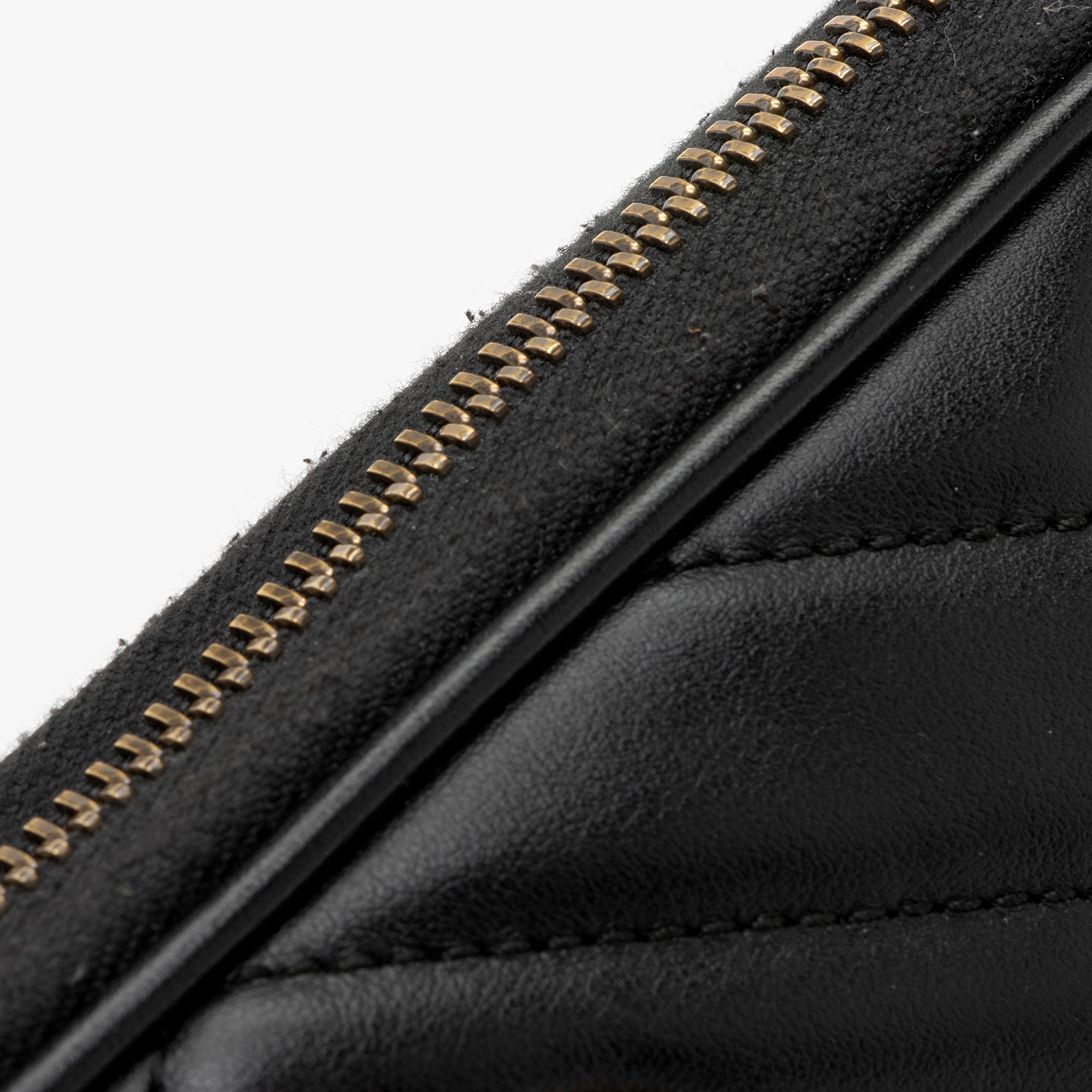 Gucci Matelasse Leather GG Marmont Small Crossbody (SHF-EJfMHM)