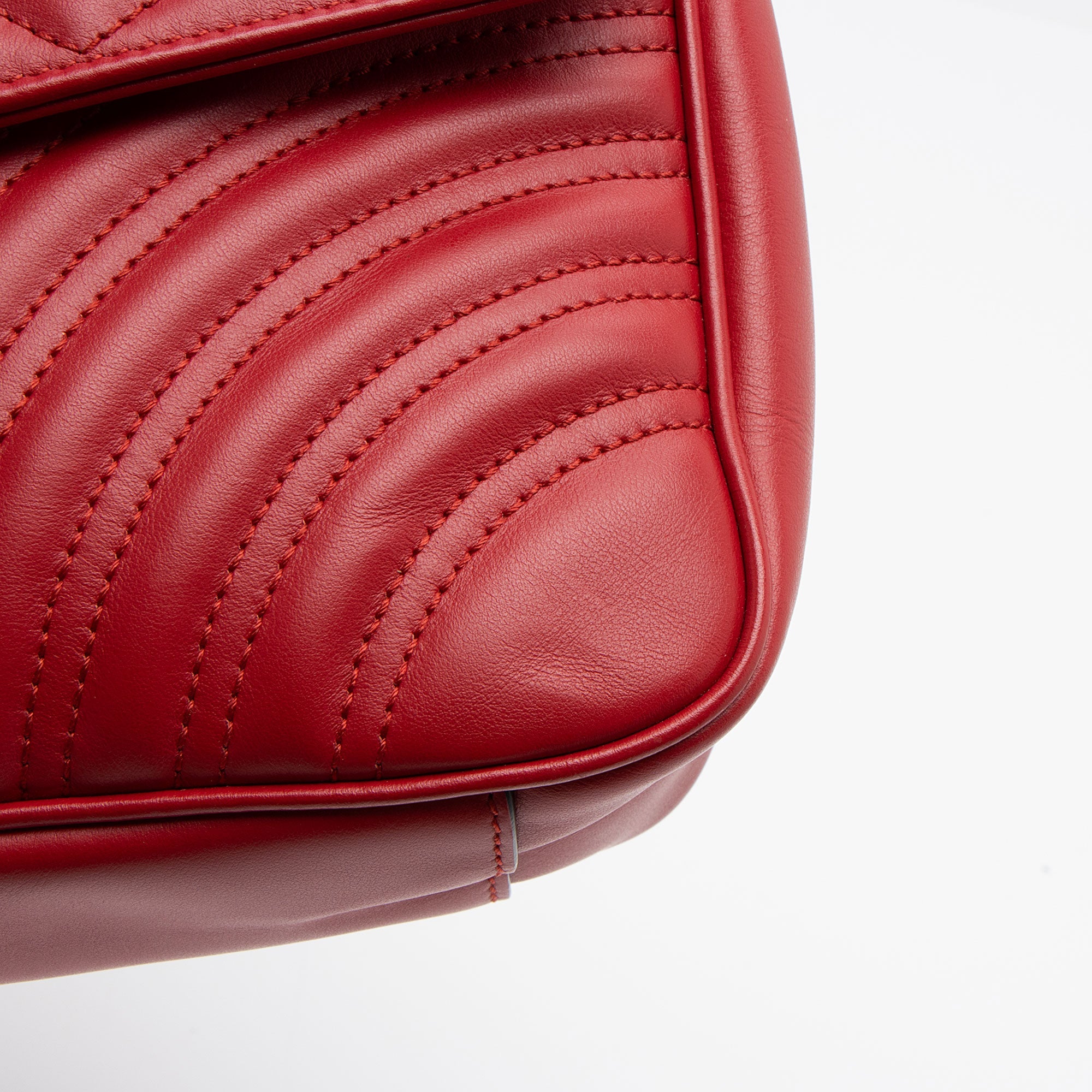 Gucci Matelasse Leather GG Marmont Small Flap Bag (SHF-RkMP3j)