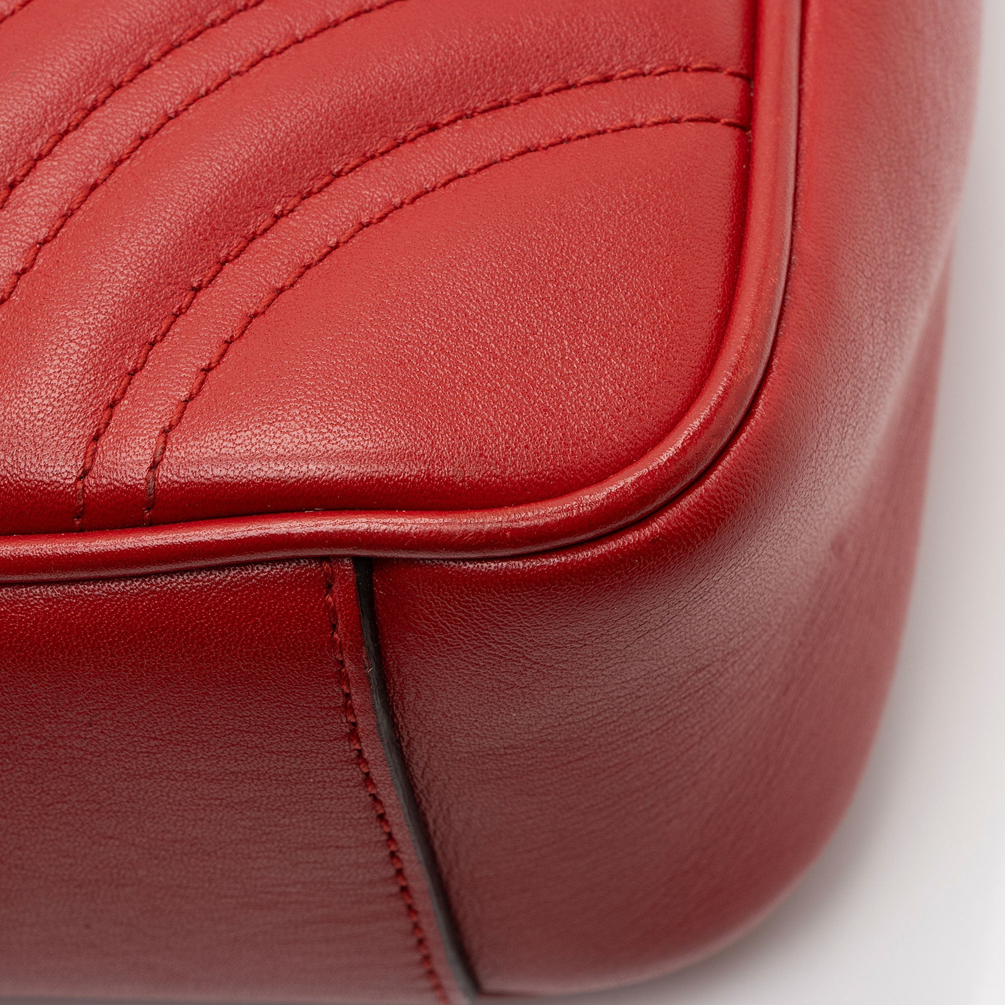 Gucci Matelasse Leather GG Marmont Medium Flap Bag