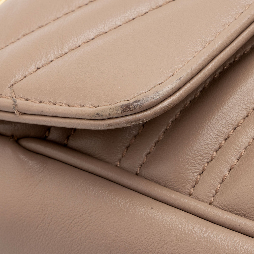 Gucci Matelasse Leather GG Marmont Medium Flap Bag