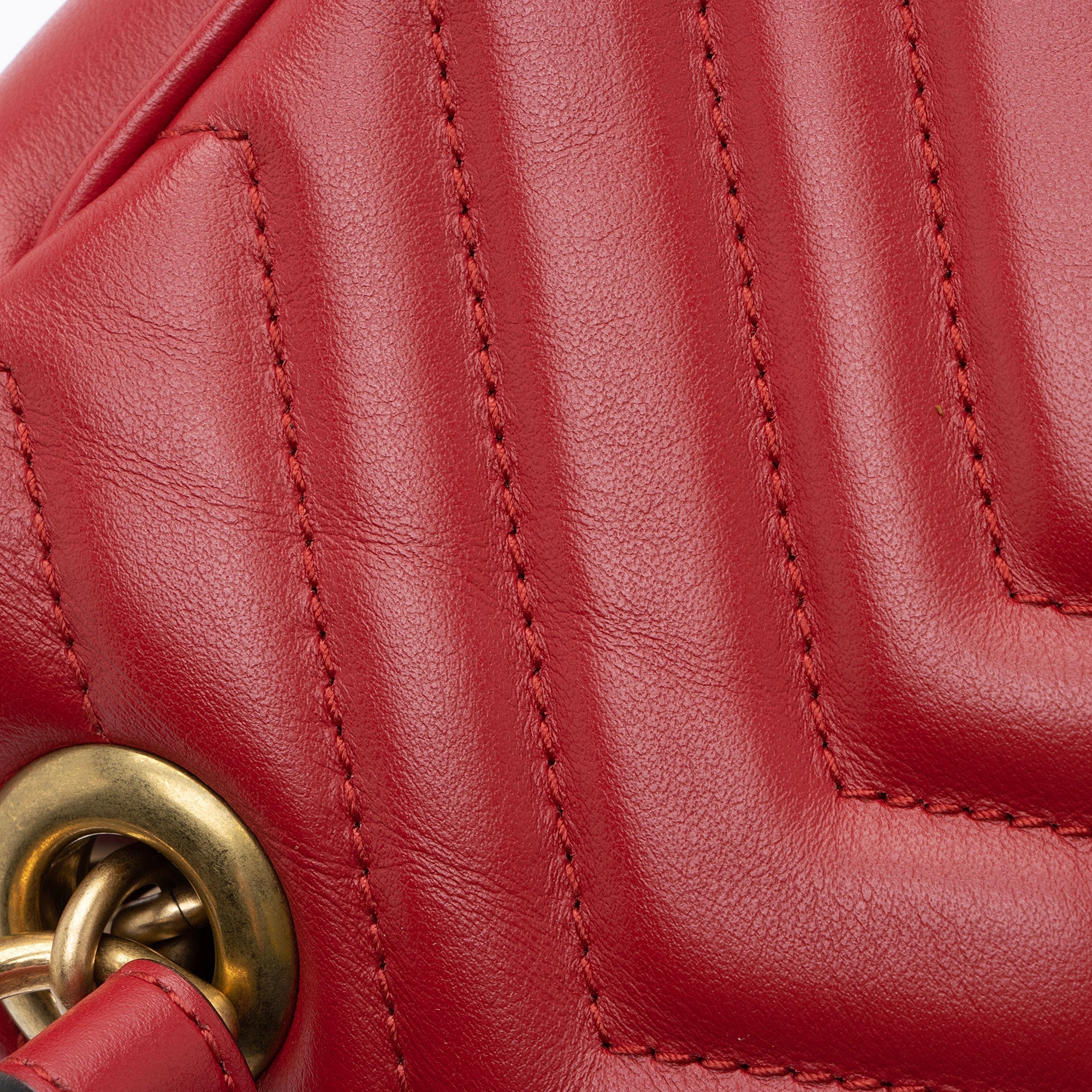 Gucci Matelasse Leather GG Marmont Small Bag (SHF-3fREDC)