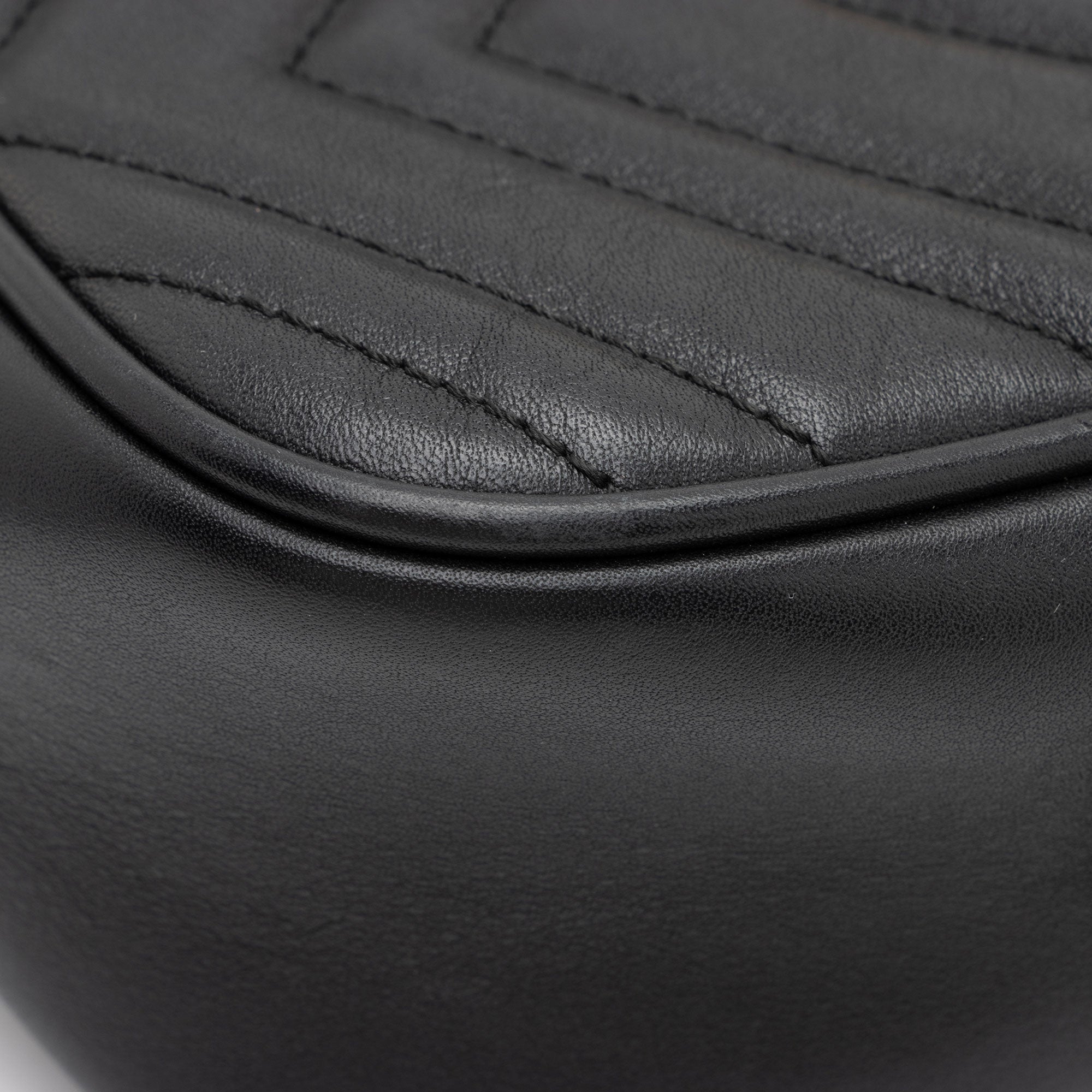 Gucci Matelasse Leather GG Marmont Small Shoulder Bag (SHF-yWuLoN)