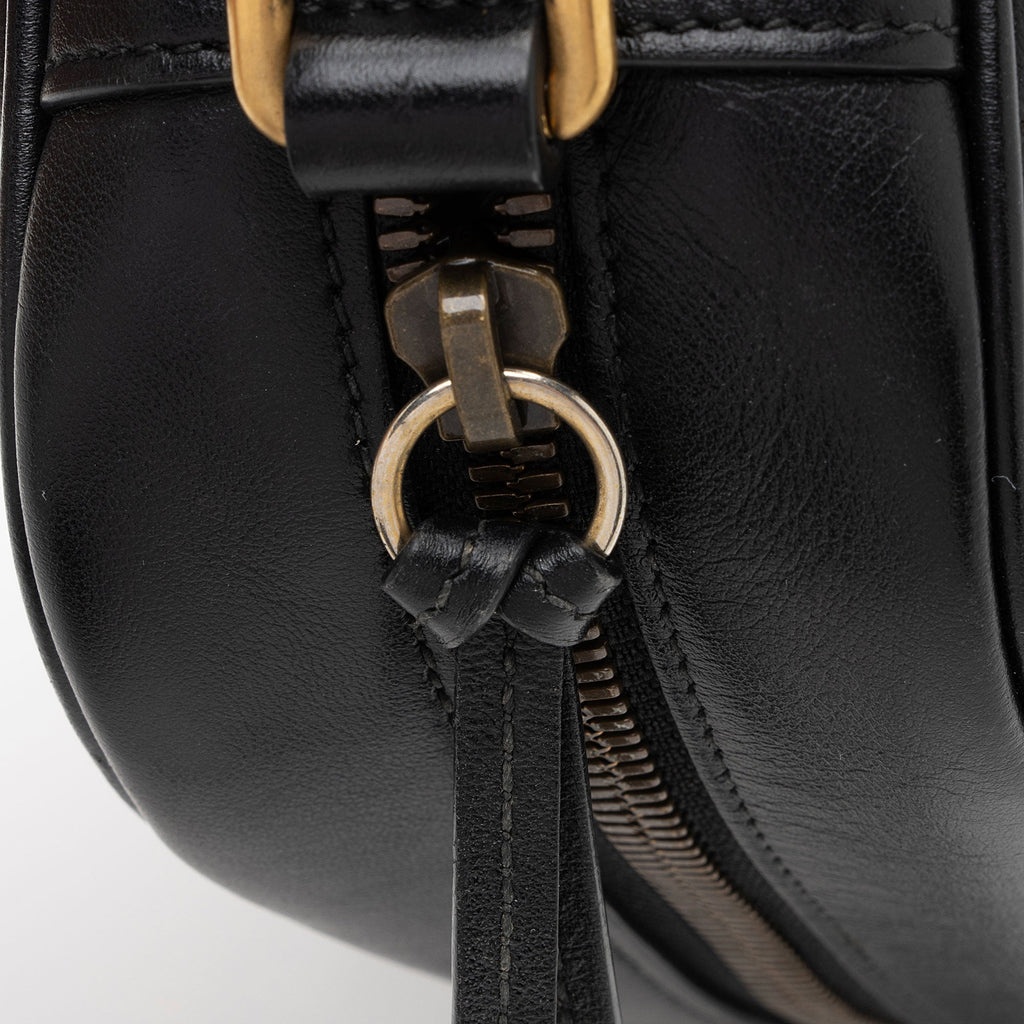 Gucci Matelasse Leather GG Marmont Small Shoulder Bag (SHF-E9Frrv)
