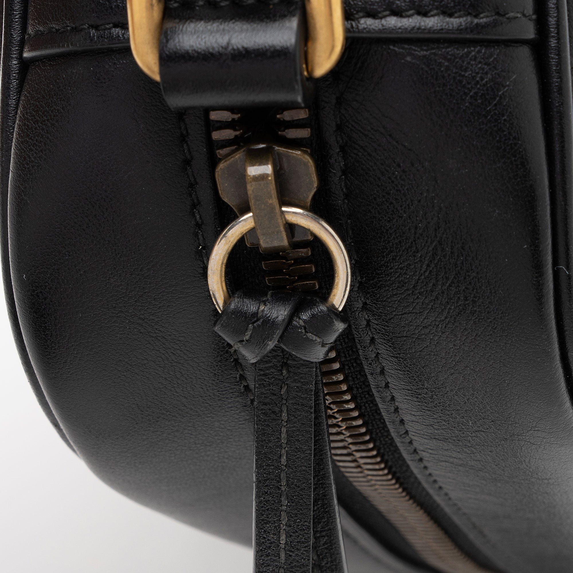 Gucci Matelasse Leather GG Marmont Small Shoulder Bag (SHF-E9Frrv)