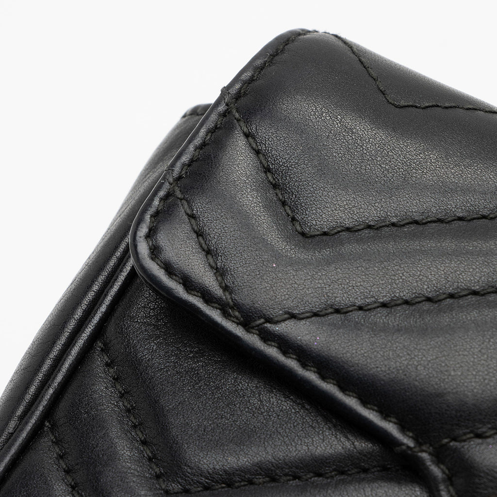 Gucci Matelasse Leather GG Marmont Super Mini Bag (SHF-PG5W8B)