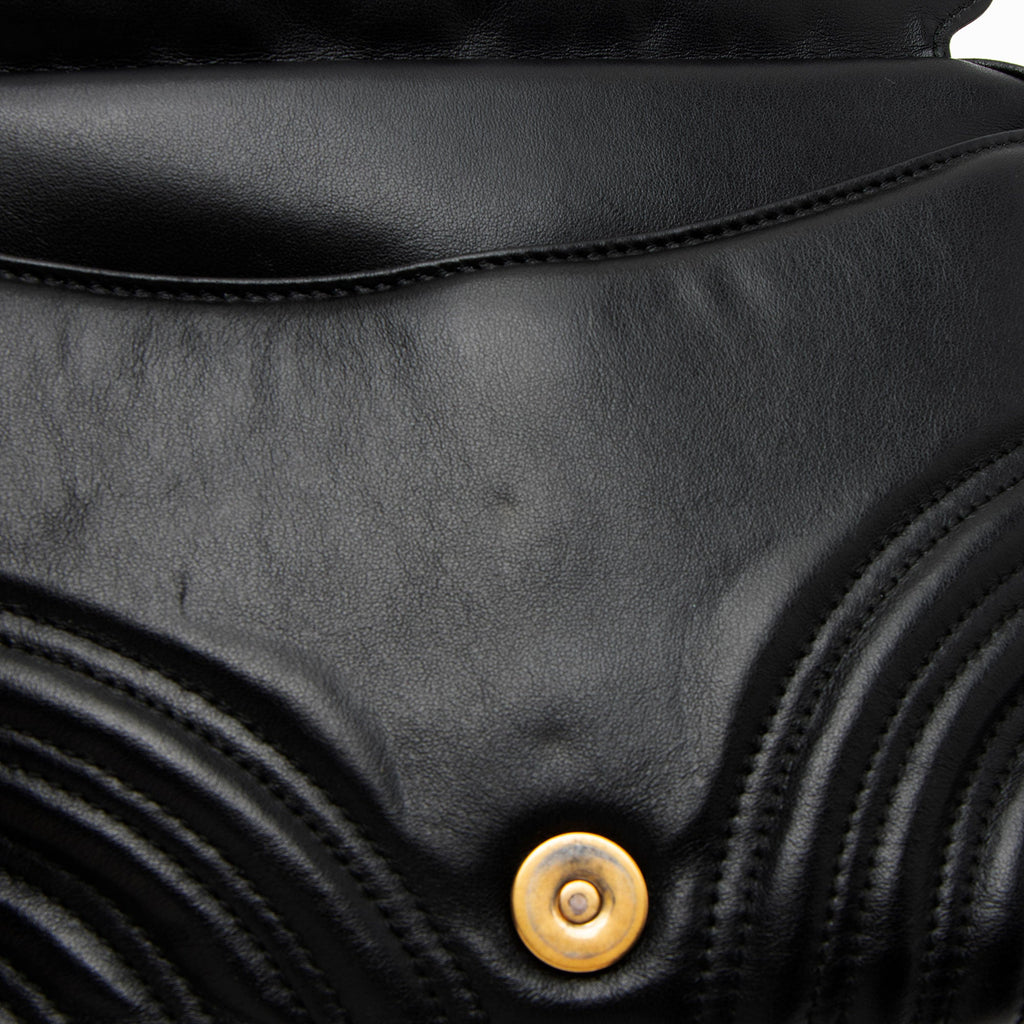 Gucci Matelasse Leather GG Marmont Zip Around Top Handle (SHF-aqAv76)