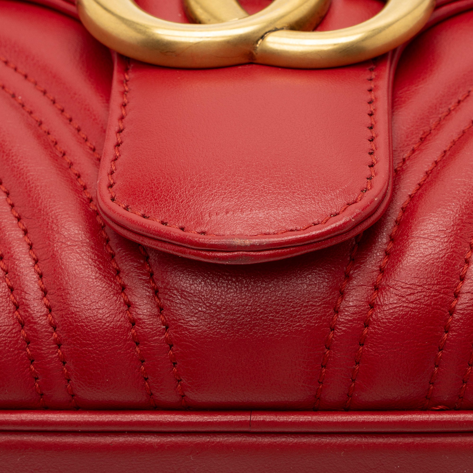 Gucci Matelasse Leather GG Marmont Zip Around Top Handle