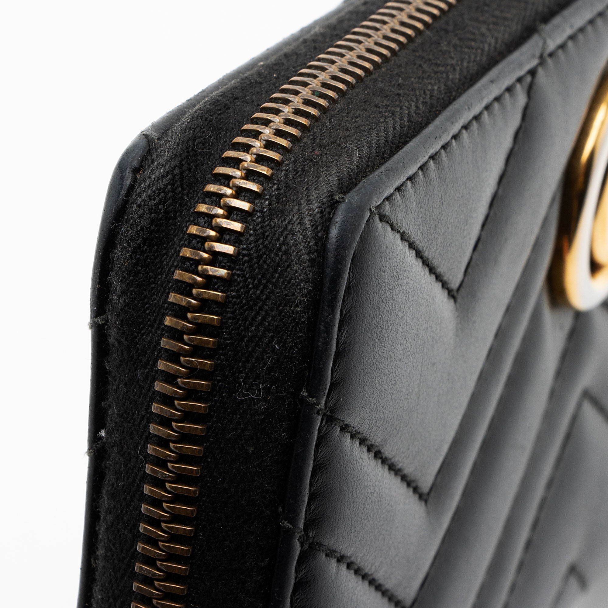 Gucci Matelasse Leather GG Marmont Zip Wallet