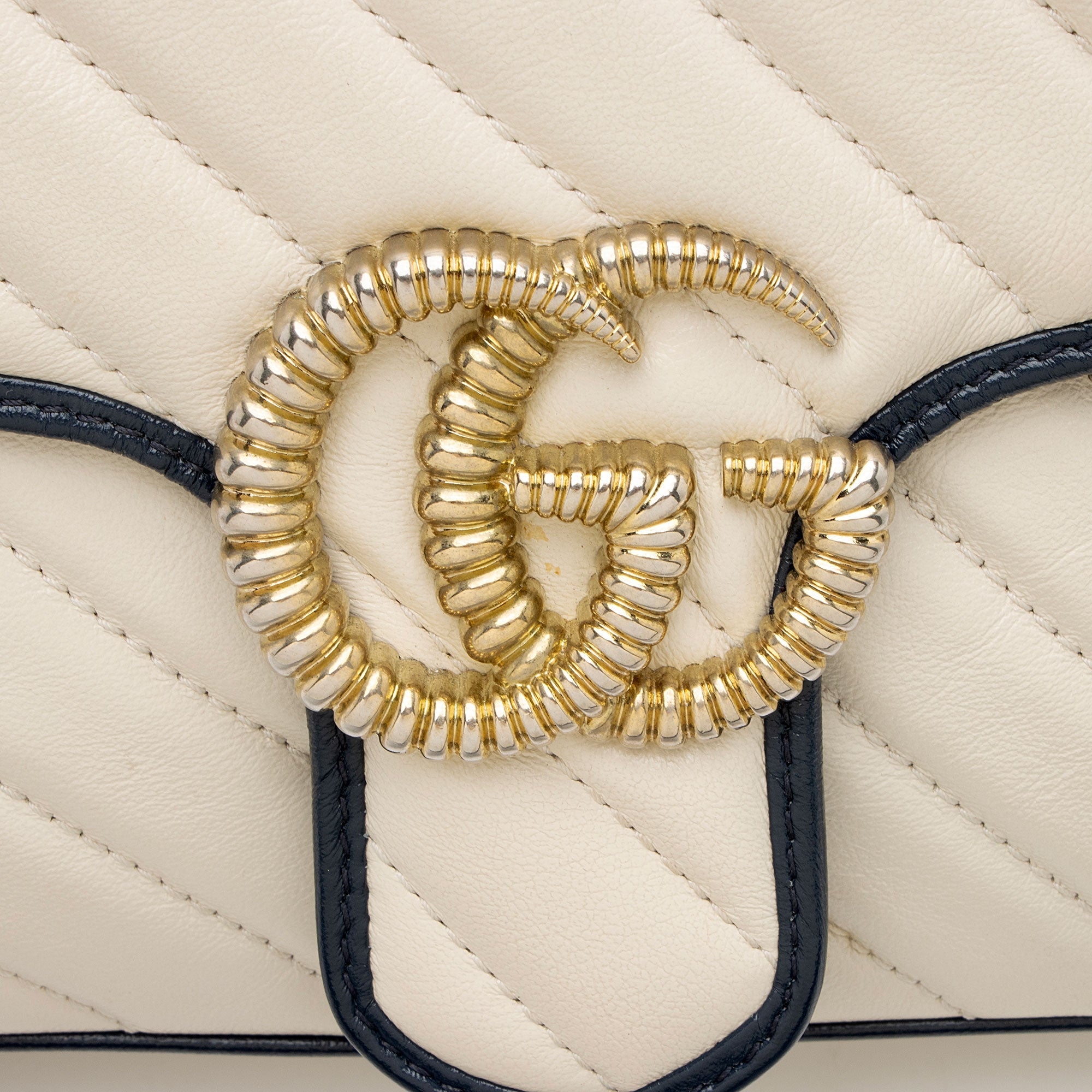 Gucci Matelasse Leather Torchon GG Marmont Medium Flap Bag