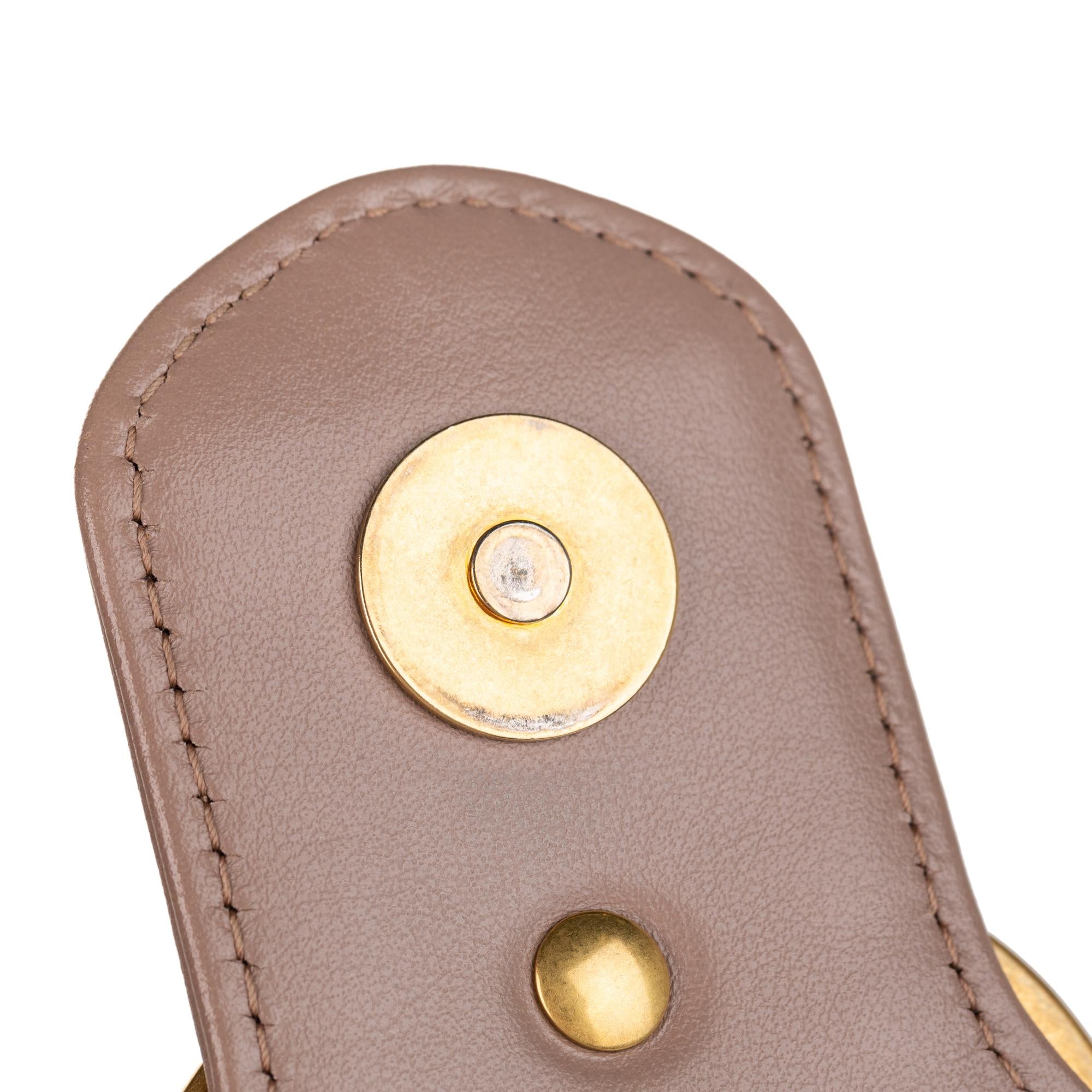 Gucci Matelasse Sylvie Web Small GG Marmont (SHG-35921)