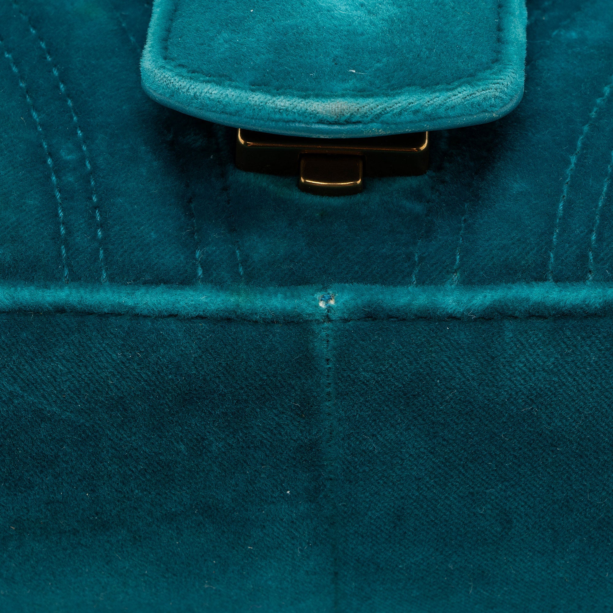Gucci Matelasse Velvet GG Marmont Medium Flap Bag