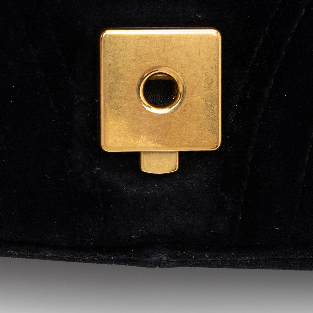 Gucci Matelasse Velvet GG Marmont Small Flap Shoulder Bag (SHF-cGU4RL)