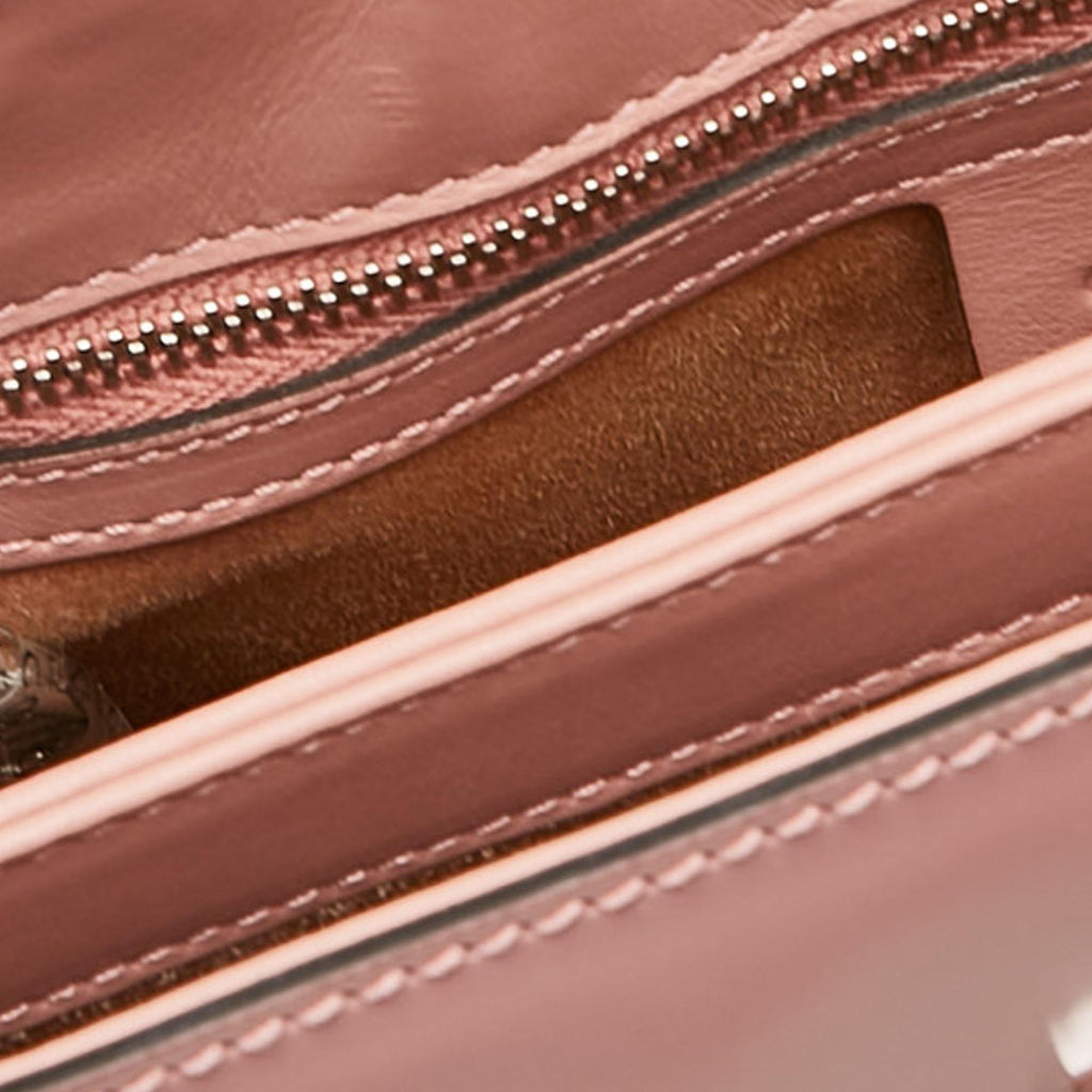Gucci Medium Bamboo Lady Lock Handbag (SHG-KAXvEp)