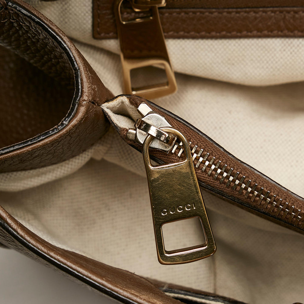 Gucci Medium Bamboo Shopper (SHG-8uU74E)