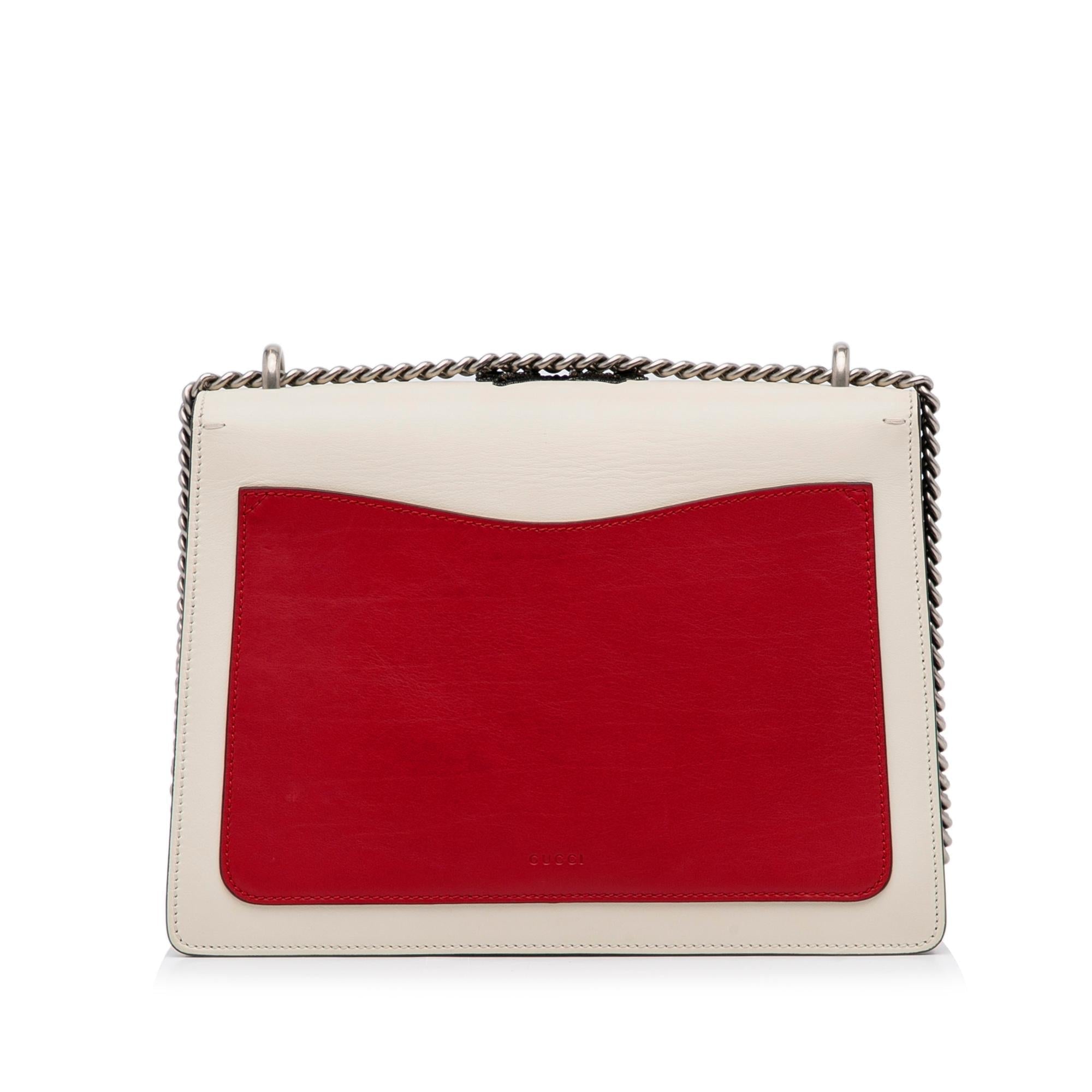 Gucci Medium Embellished Bee Dionysus Shoulder Bag (SHG-VKbgfx)