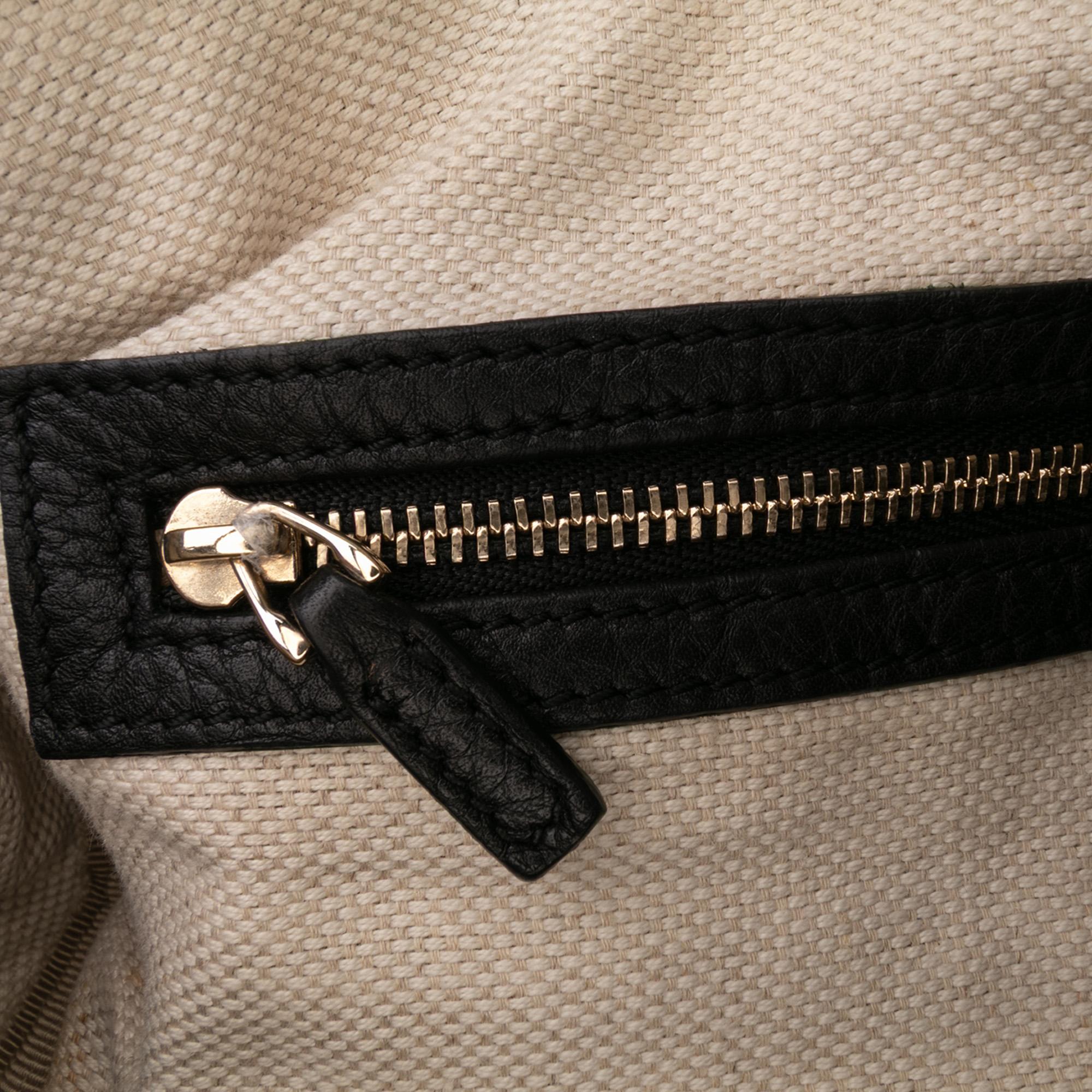 Gucci Medium Pebbled Calfskin Soho Boston Bag