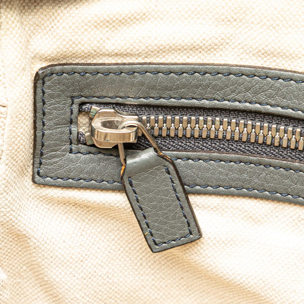 Gucci Medium Pebbled Calfskin Soho Messenger Bag