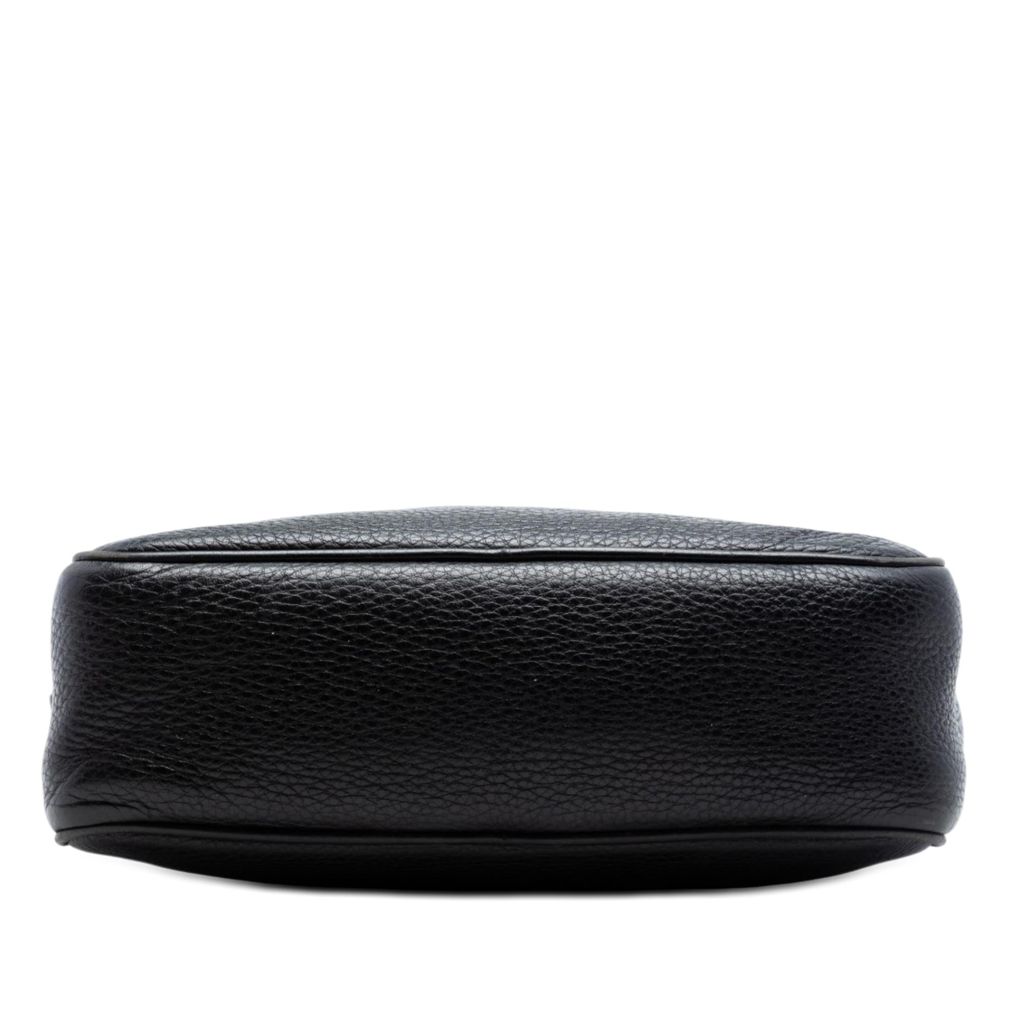Gucci Medium Pebbled Calfskin Soho Messenger Bag