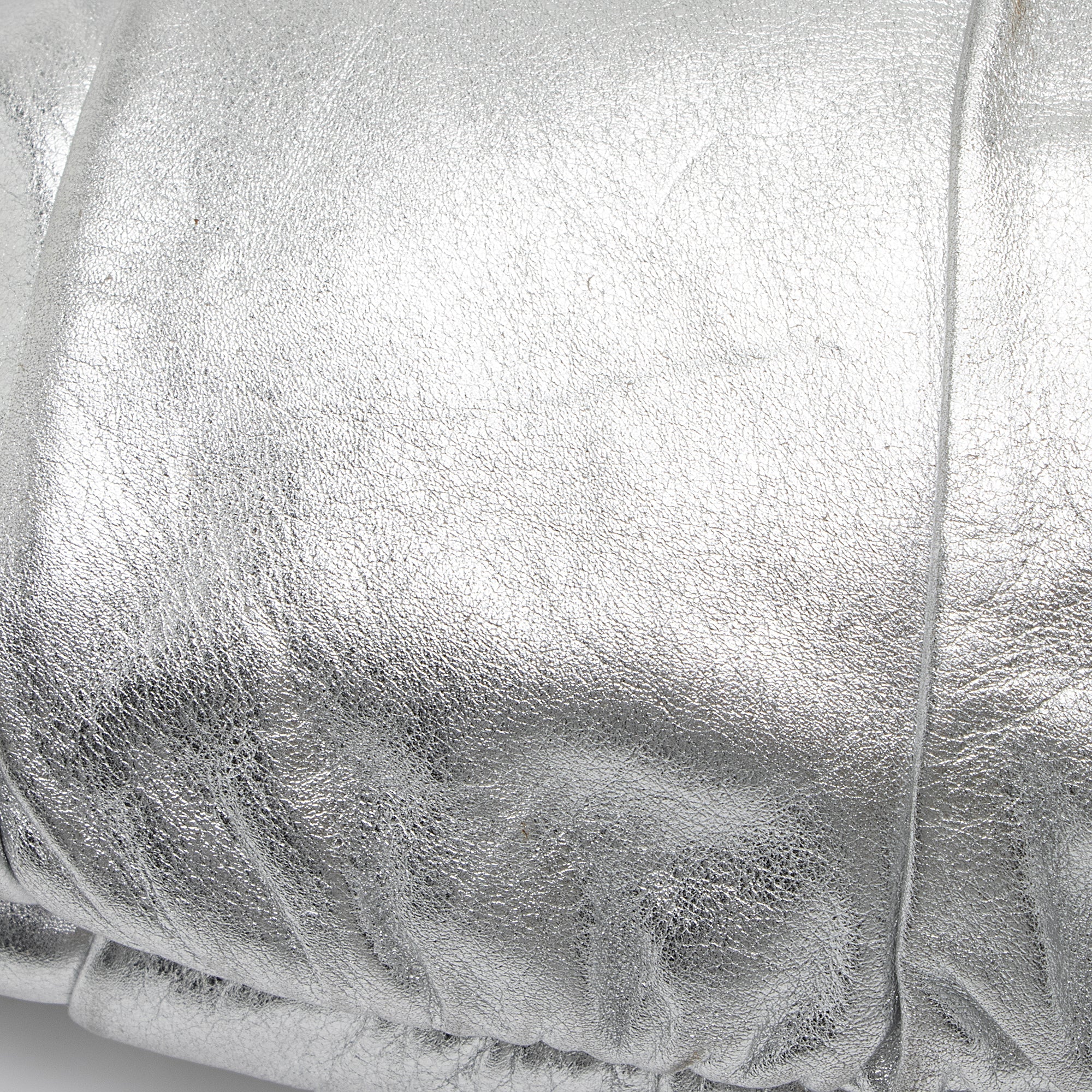 Gucci Metallic Leather Hysteria Small Clutch (SHF-hs8Ncf)