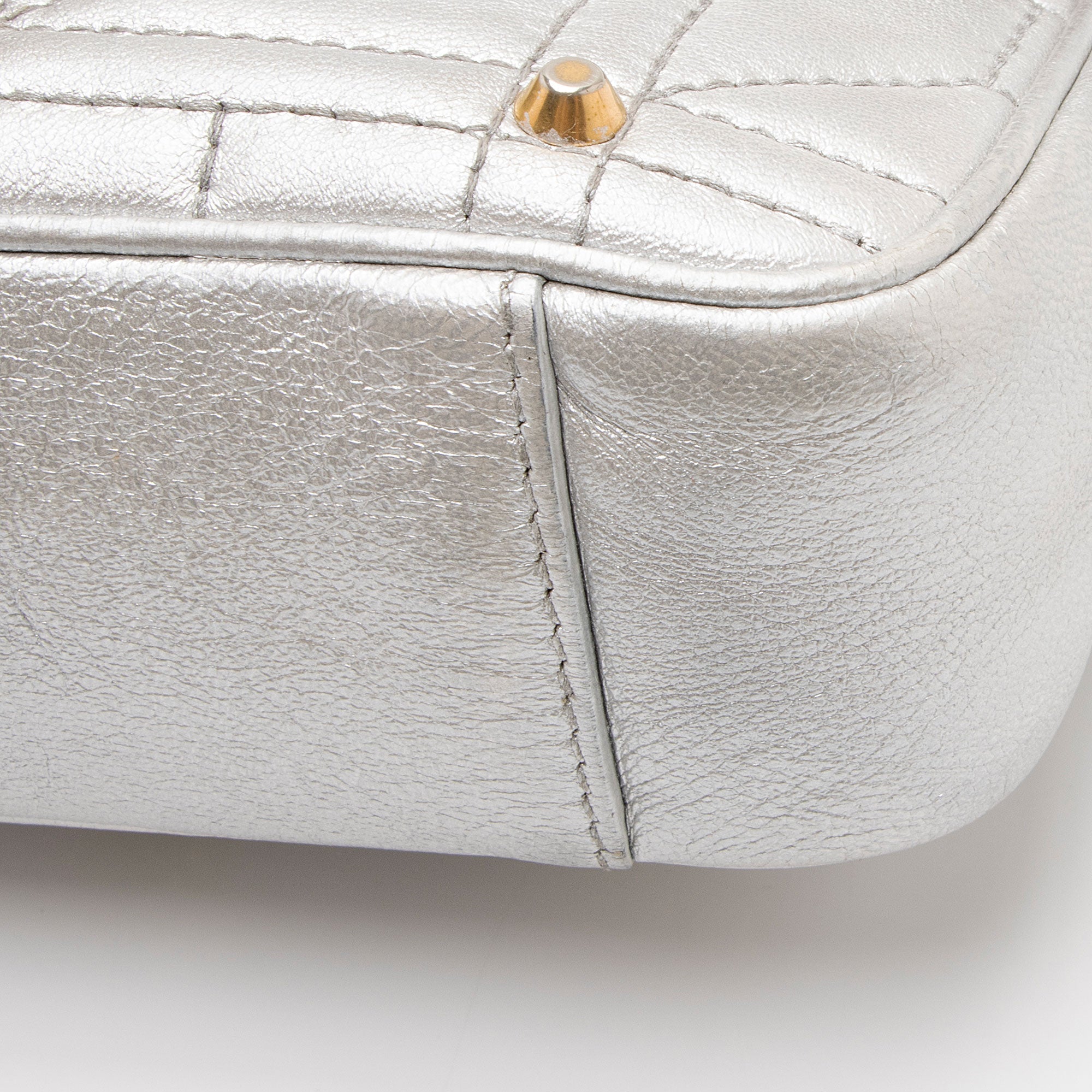 Gucci Metallic Matelasse Leather Pearl GG Marmont Mini Flap Bag - FINAL SALE (SHF-ZNLBGf)