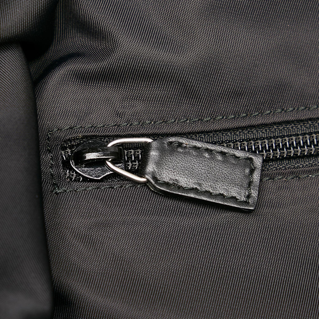 Gucci Nylon Business Bag (SHG-37324)