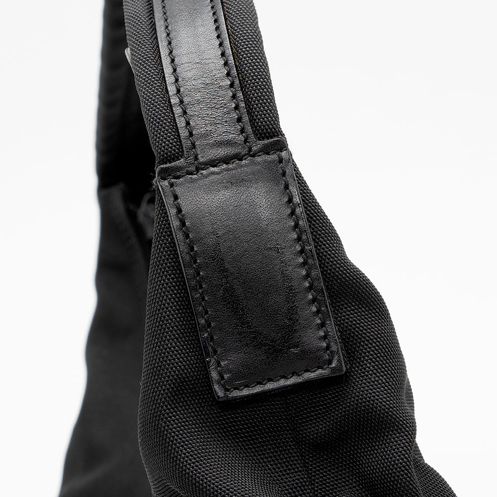 Gucci Nylon Pocket Hobo (SHF-19926)