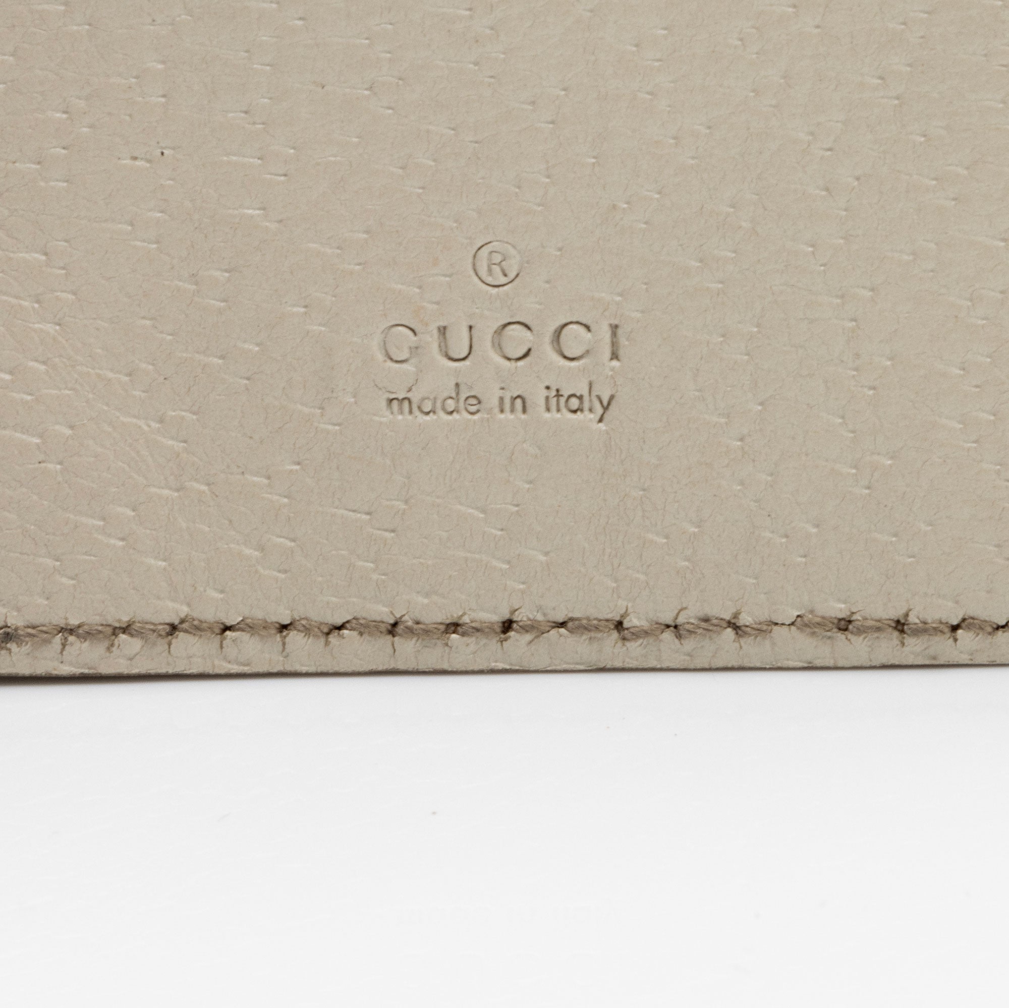 Gucci PVC Logo XL Shopper Tote (SHF-AJvk6R)