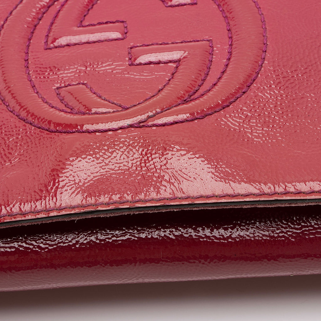 Gucci Patent Leather Soho Clutch (SHF-Lou69h)
