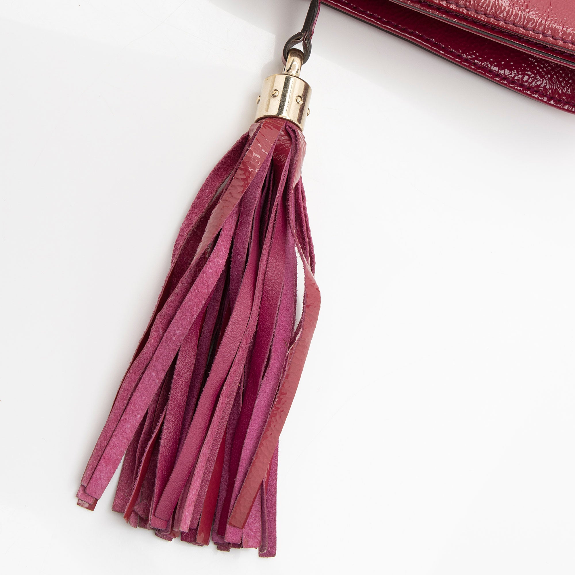 Gucci Patent Leather Soho Clutch (SHF-Lou69h)