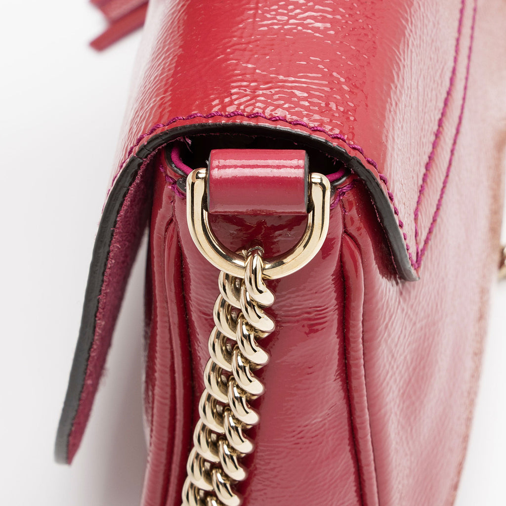 Gucci Patent Leather Soho Medium Flap Bag (SHF-V6tPqW)