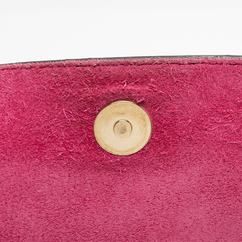 Gucci Patent Leather Soho Medium Flap Bag (SHF-V6tPqW)