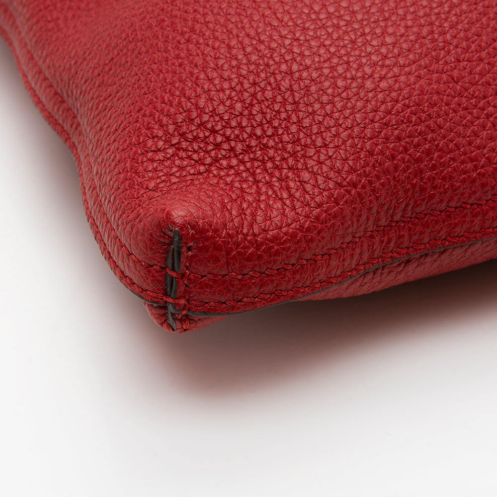 Gucci Pebbled Leather Logo Zip Pouch (SHF-12973)
