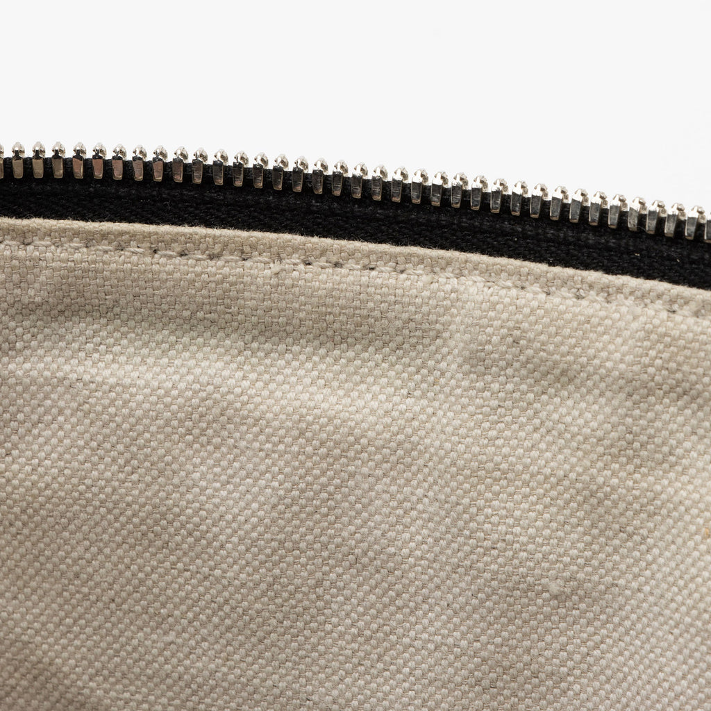 Gucci Perforated Embossed Leather GG Pocket Belt Bag (SHF-TJNqCI)