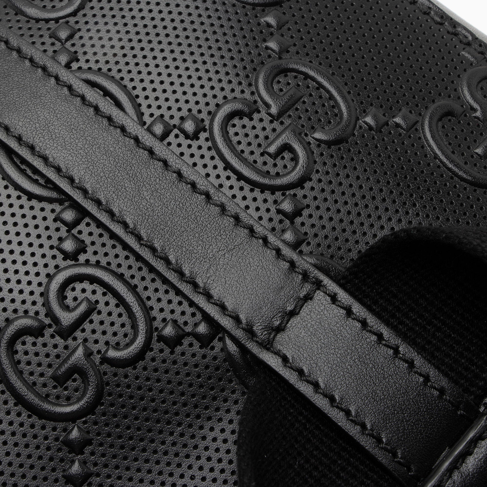 Gucci Perforated GG Embossed Double Belt Bag (SHF-rNzGhH)