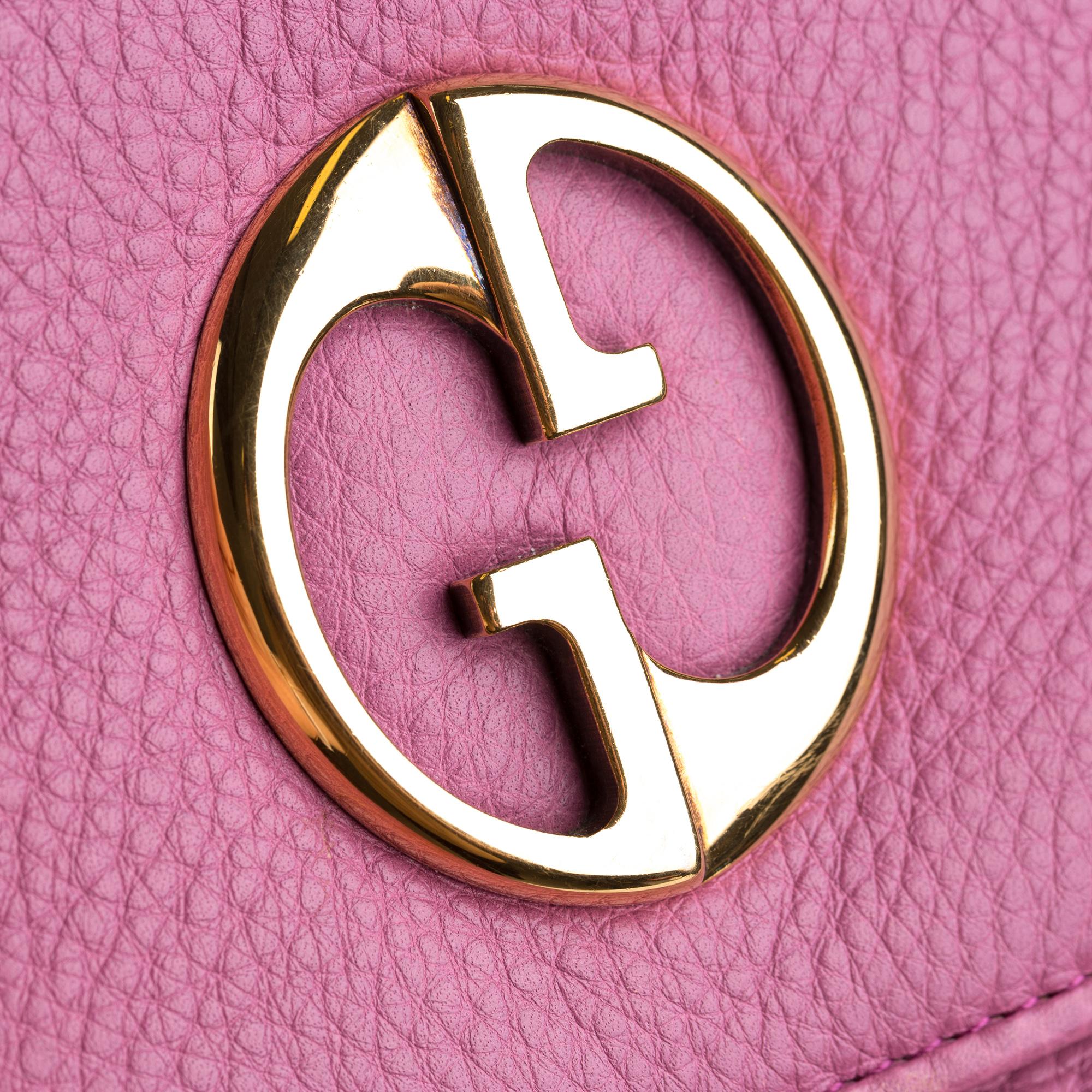 Gucci Small 1973 Leather Chain Crossbody bag (SHG-36049)