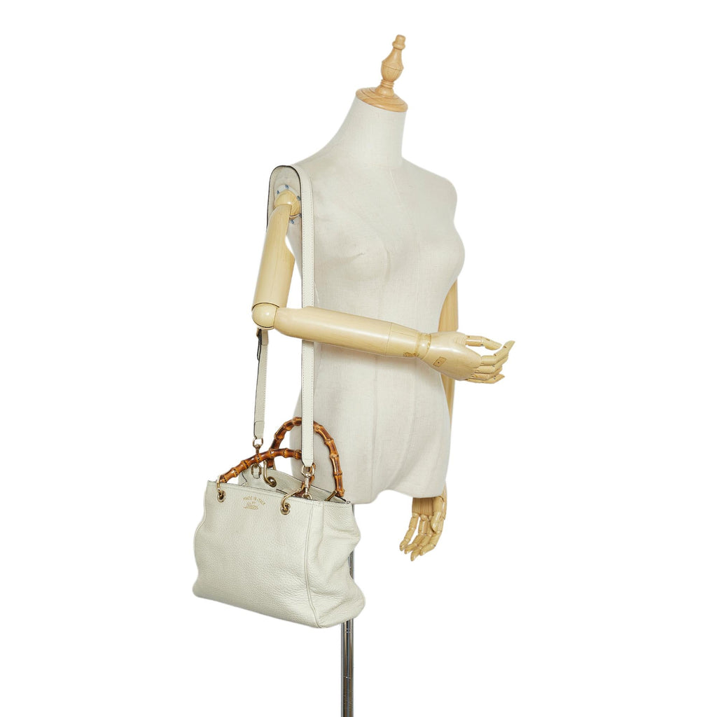 Gucci Small Bamboo Shopper (SHG-jIU0BX)