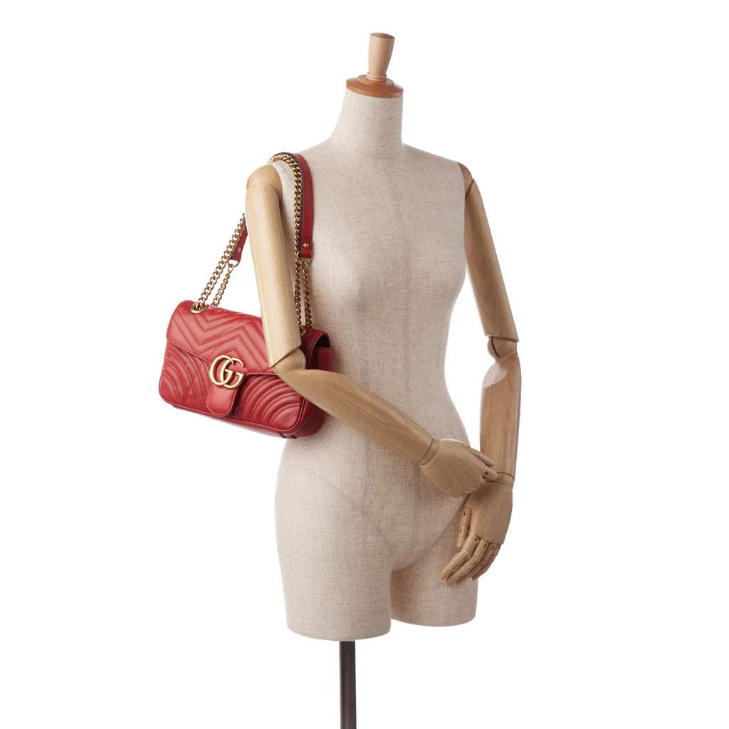 Gucci Small GG Marmont Matelasse Crossbody Bag (SHG-rxx8U8)