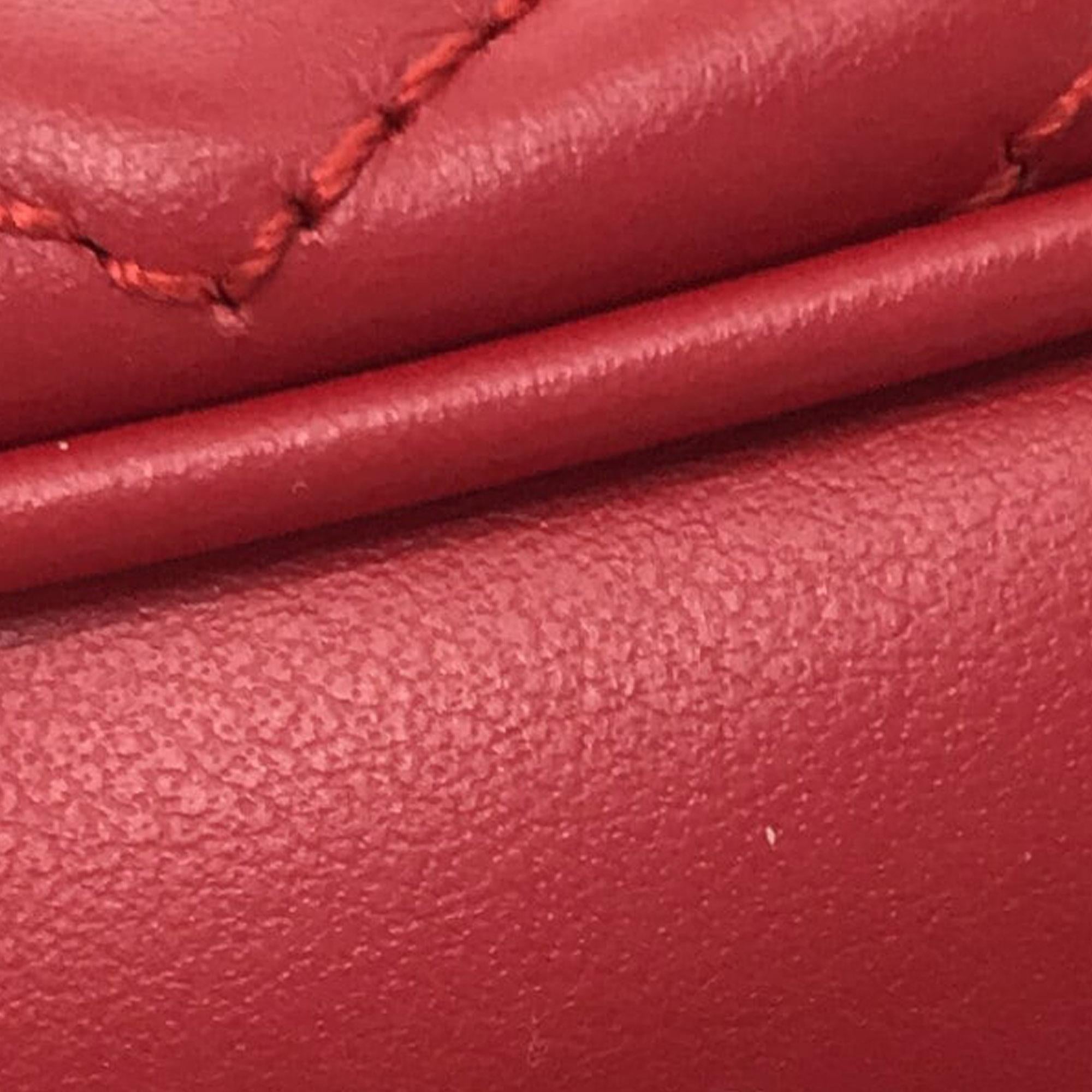 Gucci Small GG Marmont Matelasse Crossbody (SHG-NUxC1I)