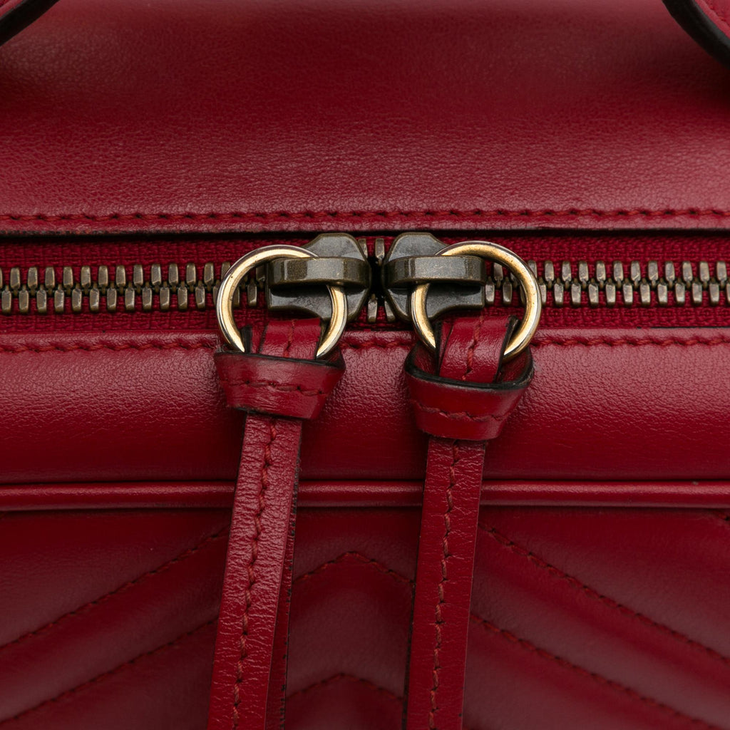 Gucci Small GG Marmont Matelasse Top Handle (SHG-hNCArE)