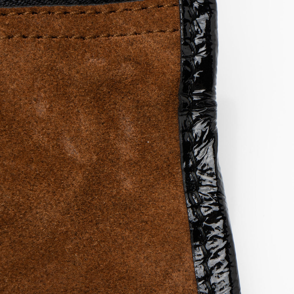 Gucci Suede Pochette (SHF-EPOUz5)